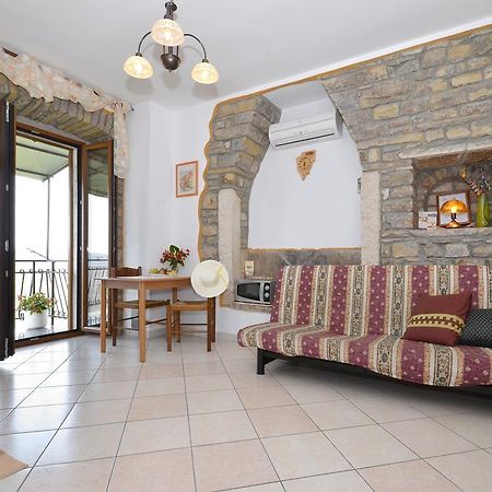 Bella Vista Apartments Motovun Eksteriør billede