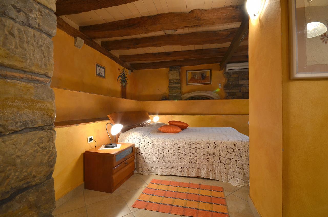 Bella Vista Apartments Motovun Eksteriør billede