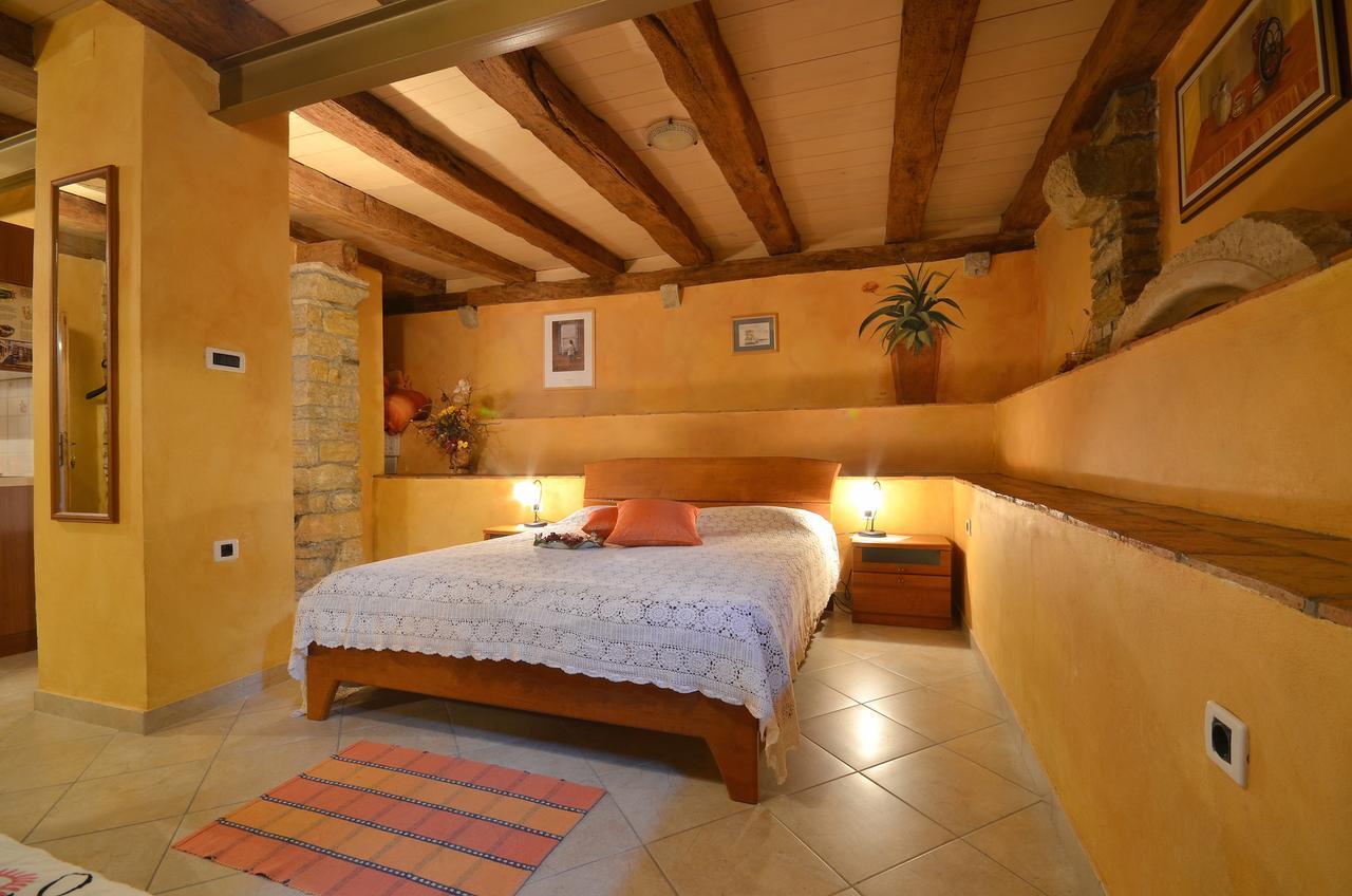 Bella Vista Apartments Motovun Eksteriør billede