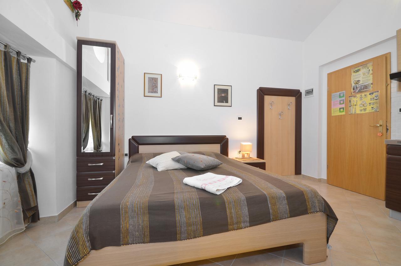 Bella Vista Apartments Motovun Eksteriør billede