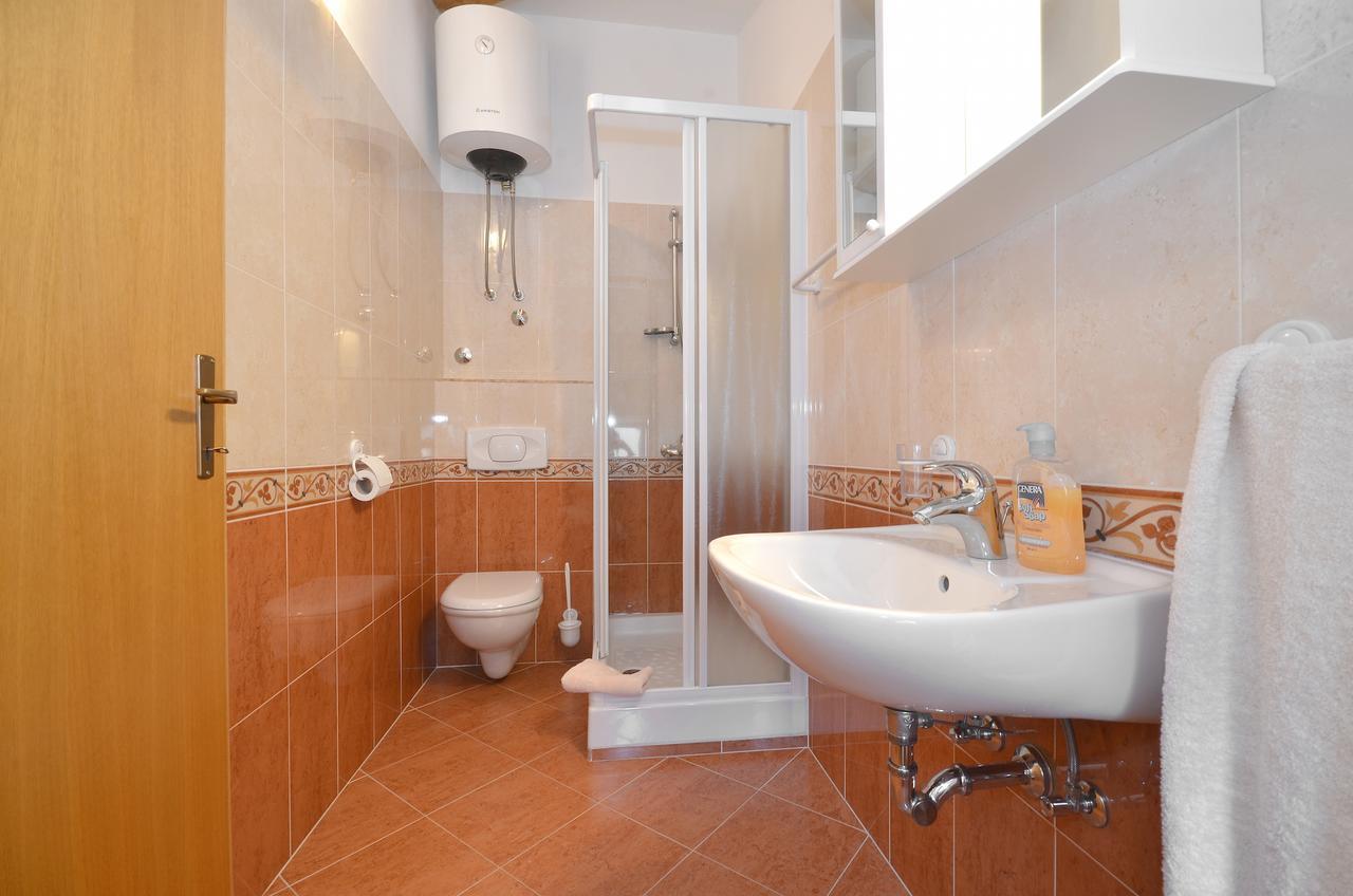 Bella Vista Apartments Motovun Eksteriør billede